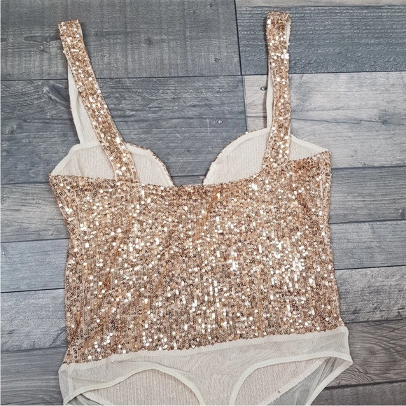 Free People Sparks Fly Corset Bodysuit Top Medium 12 14 Gold Sequin Party BNWT - Picture 6 of 12